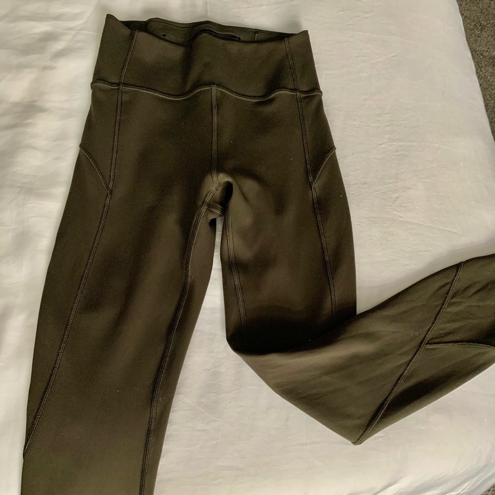 Lululemon Wunder Under leggings, size 4, olive green